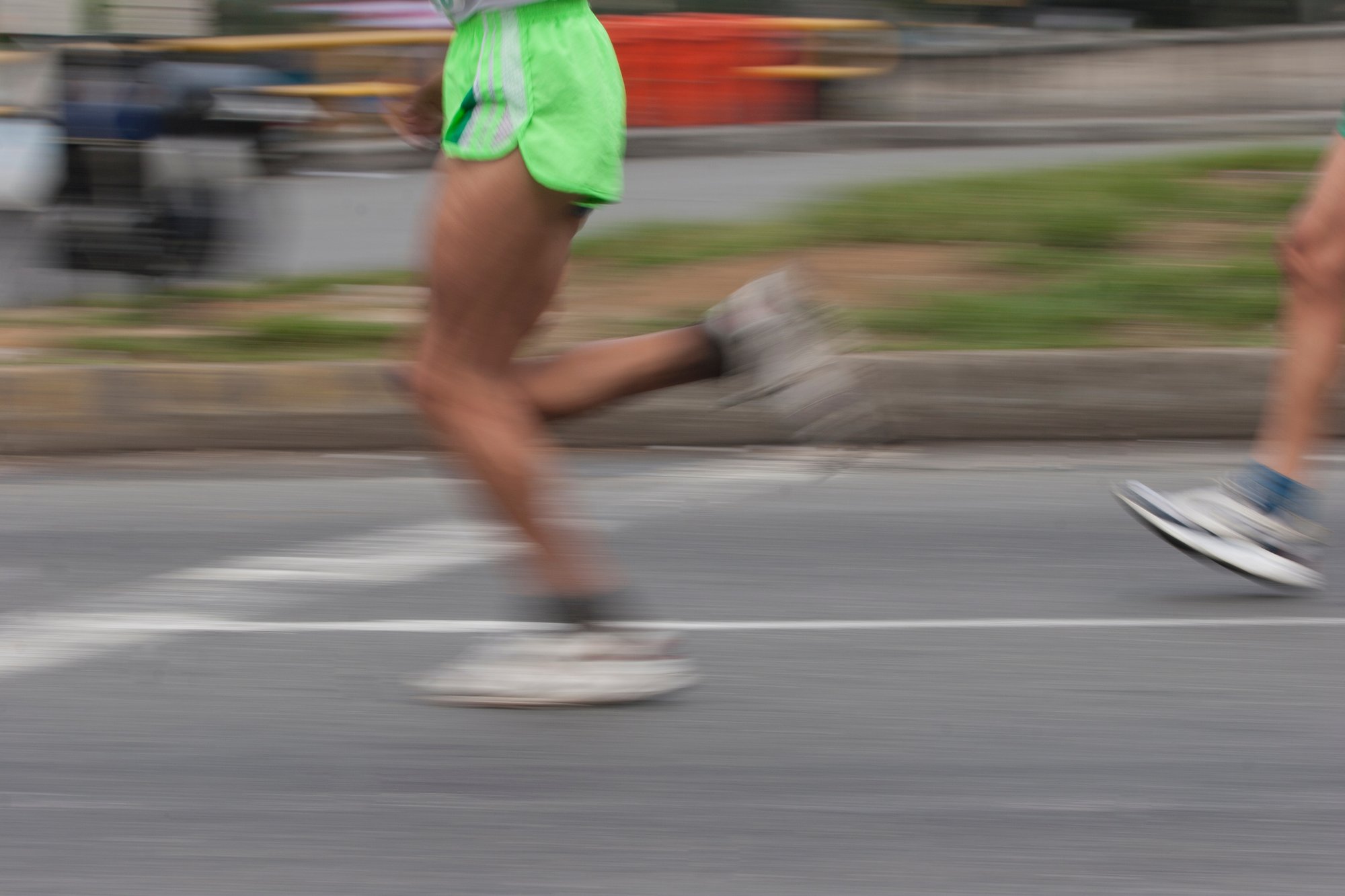 people-running-marathons-2025-10-17-03-59-51-utc